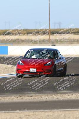 media/Nov-08-2025-Speed Ventures (Sat) [[1c7a6332f5]]/TC B/Session 3 (Turn 1)/